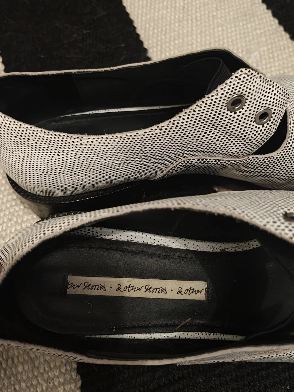 & Other Stories White Perforated Leather Oxford Flats Size 39